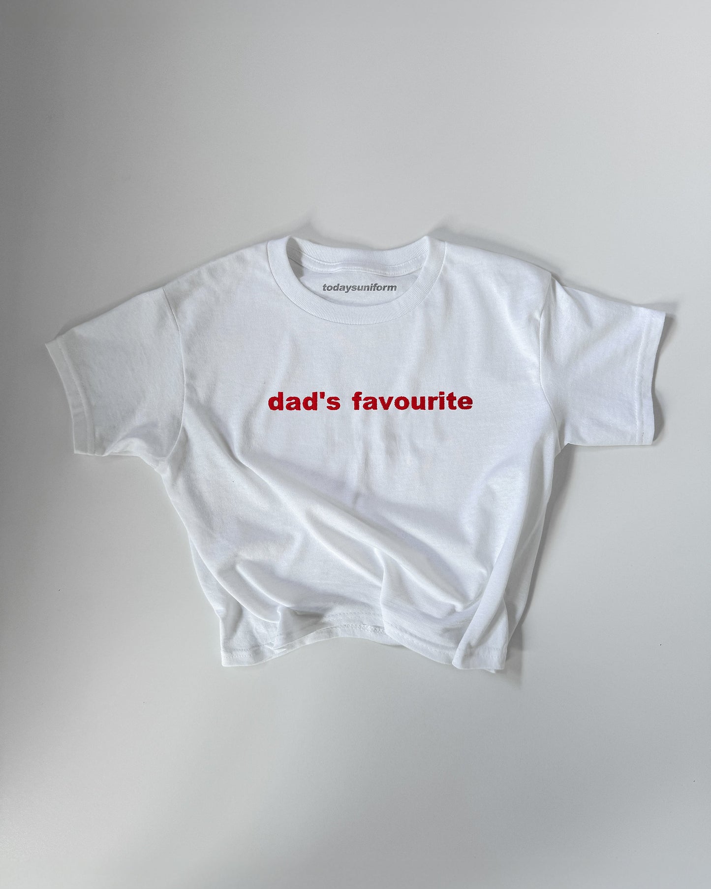 Embroidered 'DAD'S FAVOURITE' 90s Y2K T-Shirt