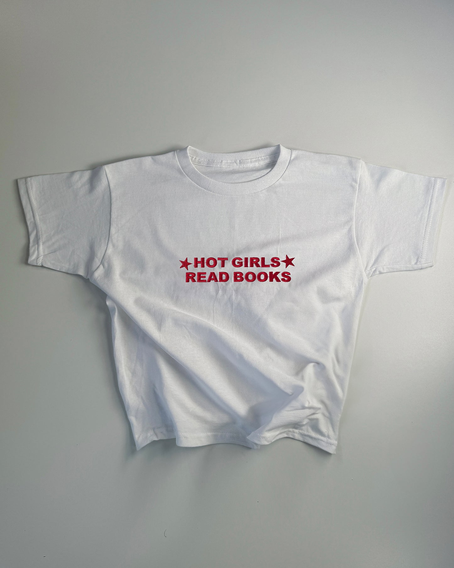 Embroidered 'Hot Girls Read Books' 90s Y2K T-Shirt