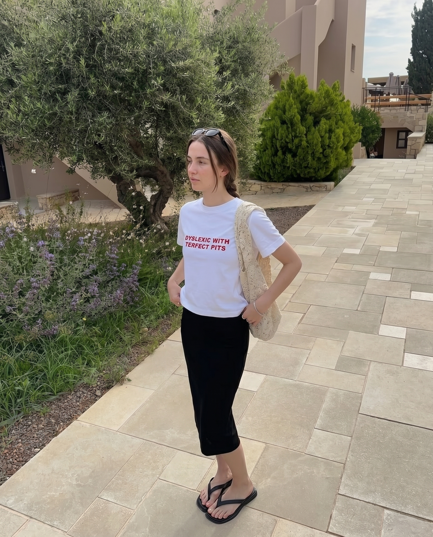 Embroidered 'Dyslexic With Terfect Pits' 90s Y2K T-Shirt