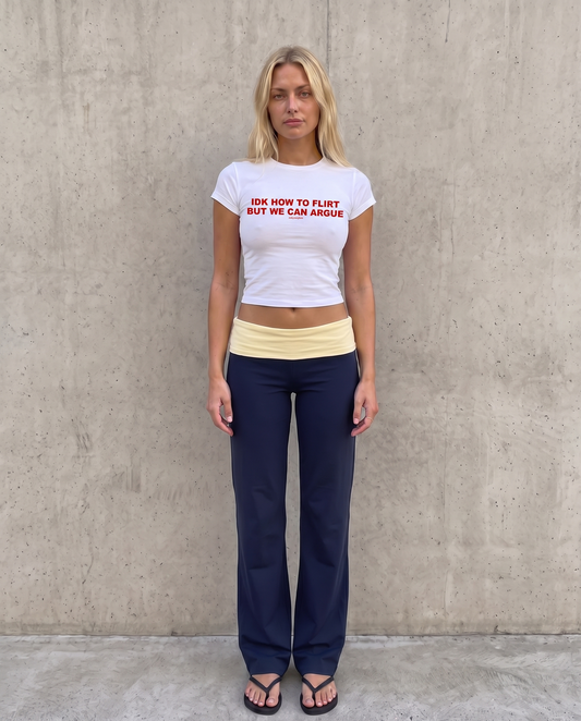 'Idk How To Flirt But We Can Argue' 90s Y2K T-shirt
