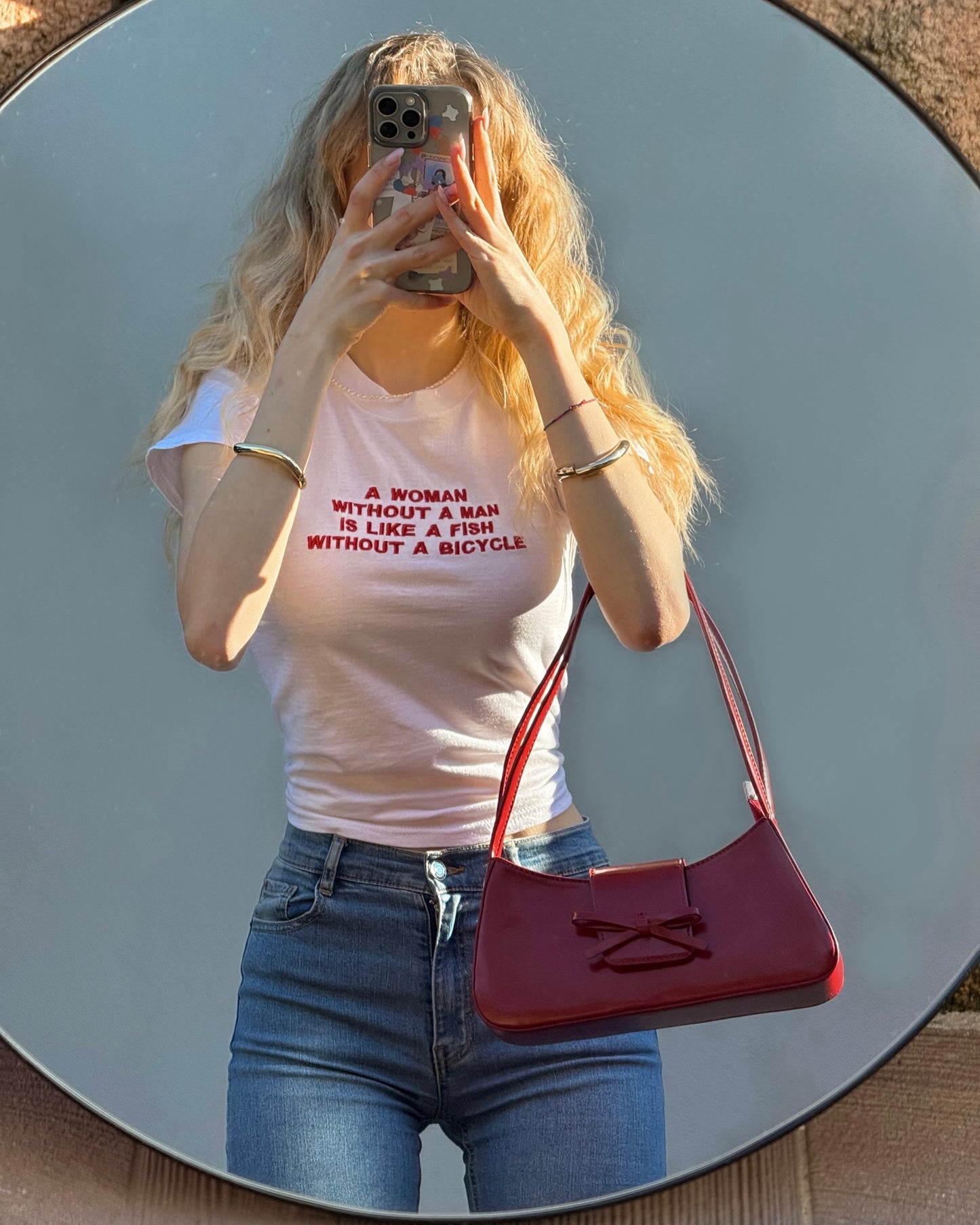 Embroidered 'A Woman Without A Man Is Like A Fish Without A Bicycle' 90s Y2K T-Shirt